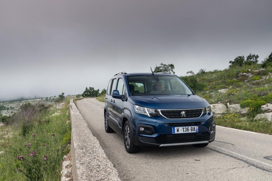  Peugeot Rifter 2018 года  (WW) (фото 40 из 43)